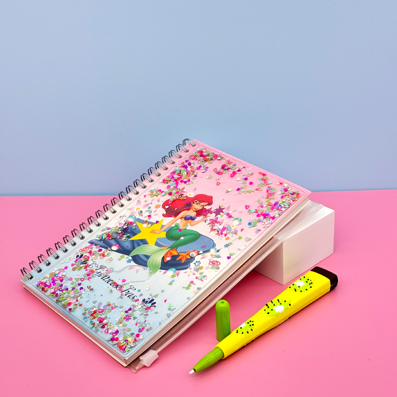 Spiral note book with transparent cover