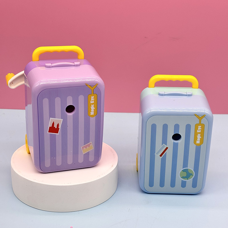 Manual pencil sharpener