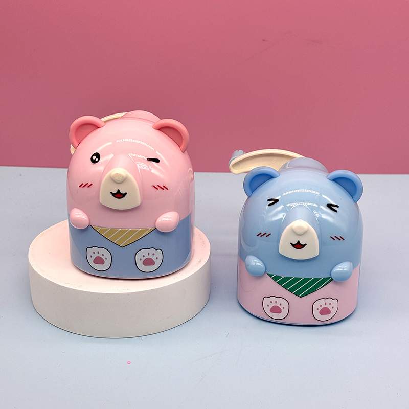  Manual pencil sharpener